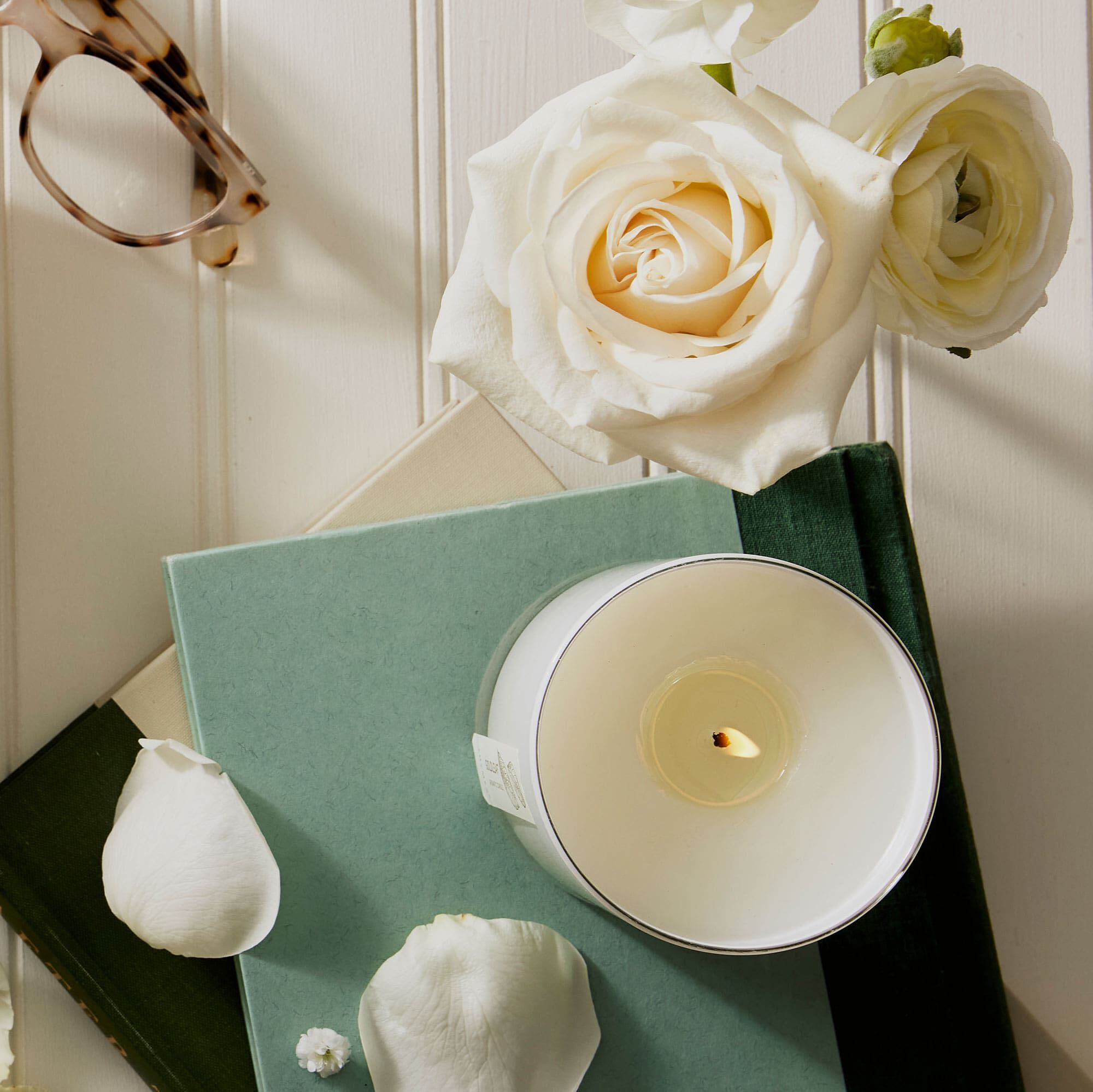 Goldleaf Candle - Thymes
