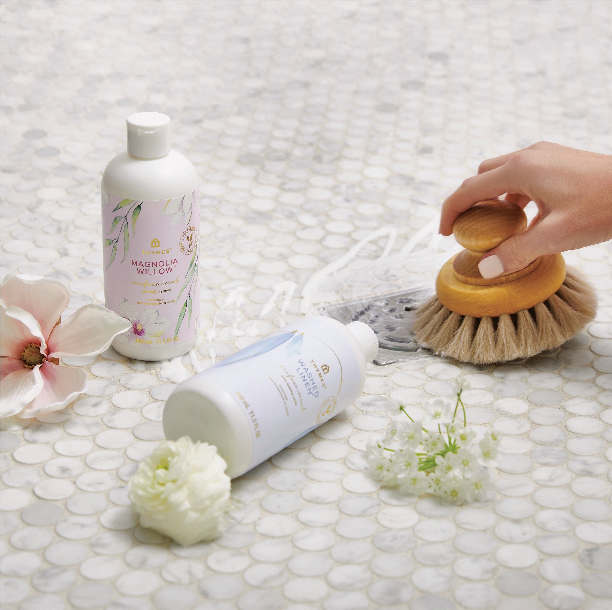Magnolia Willow Surface Scrub - Thymes