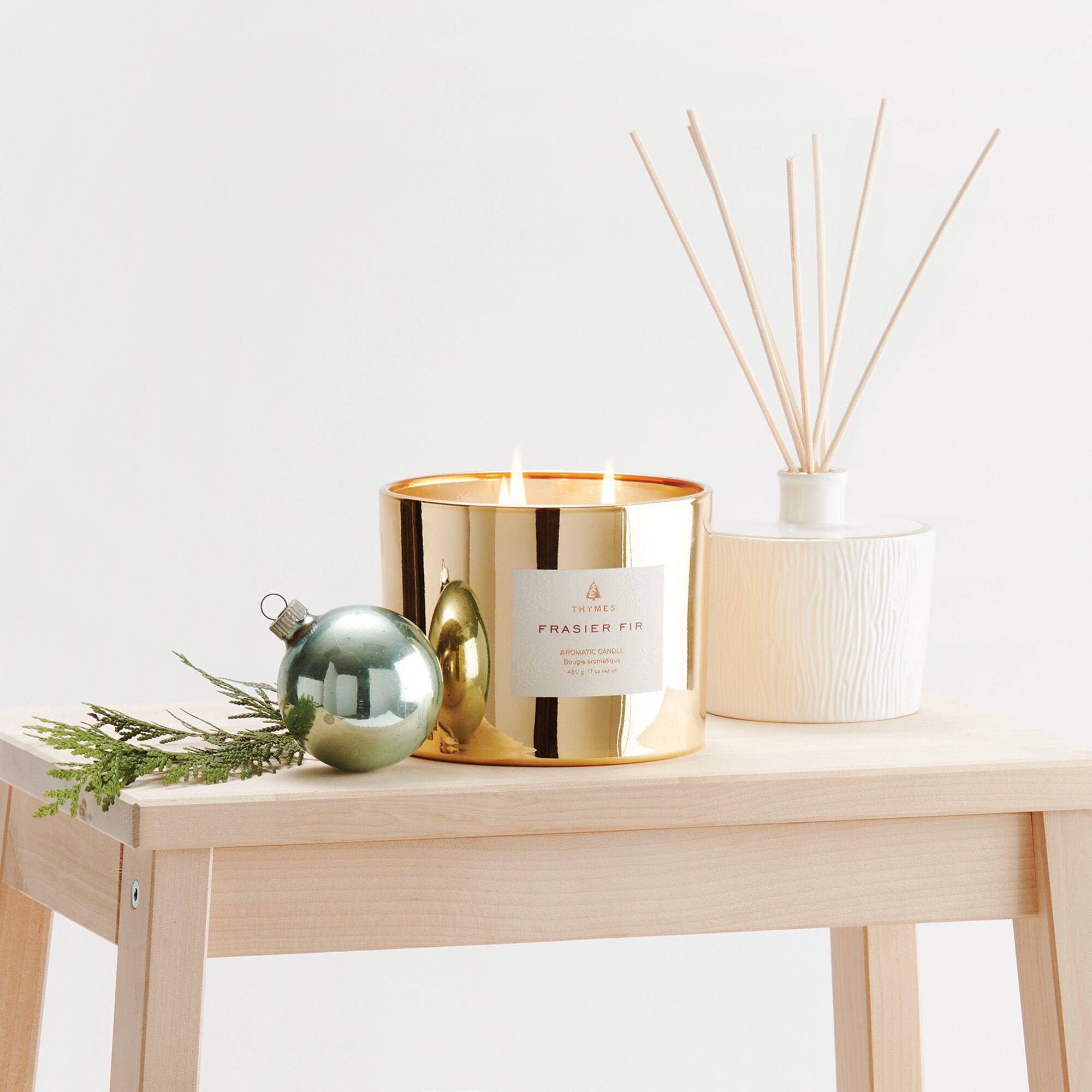 Frasier Fir? Gold 3-Wick Candle - Thymes