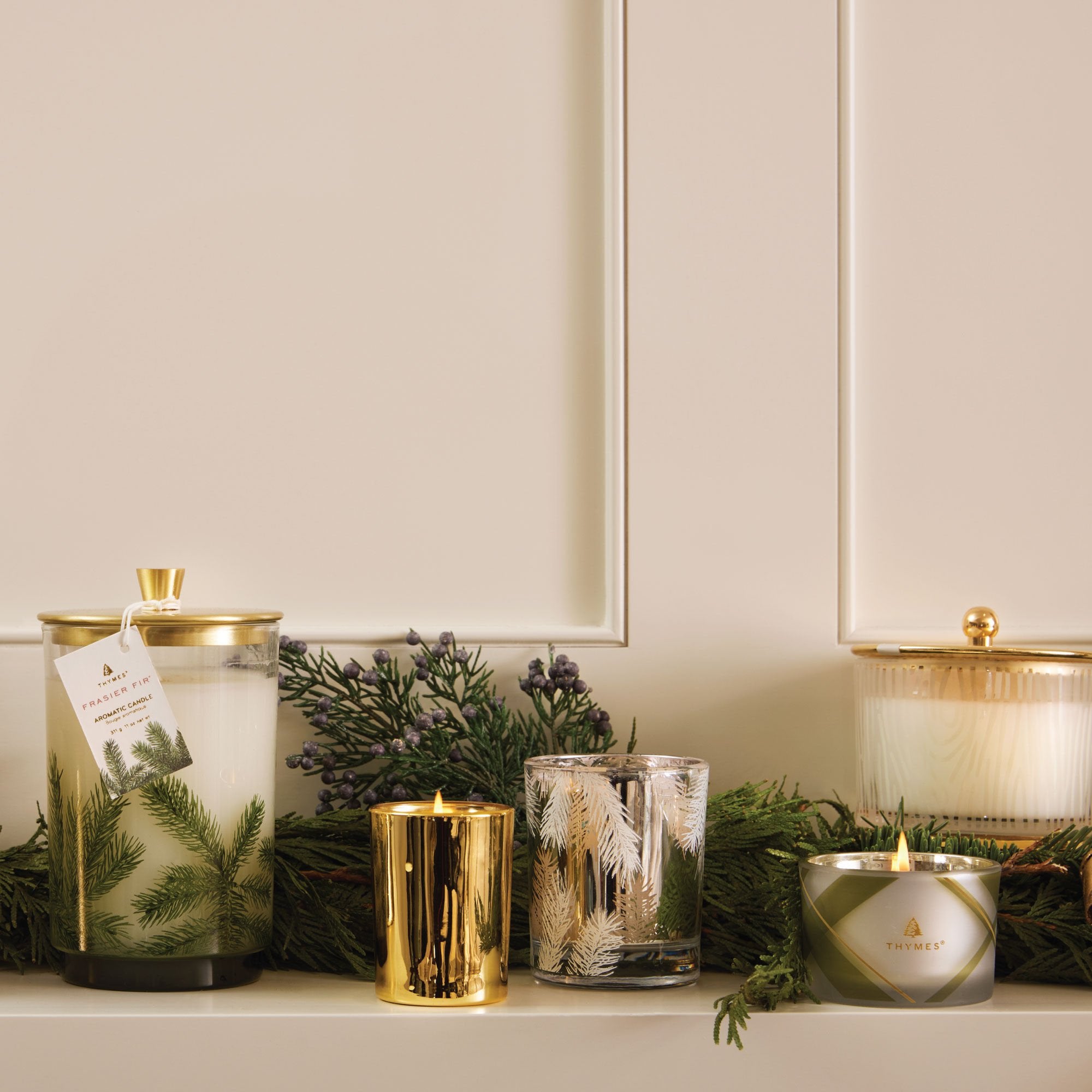 Frasier Fir? Large Frosted Wood Grain Candle - Thymes